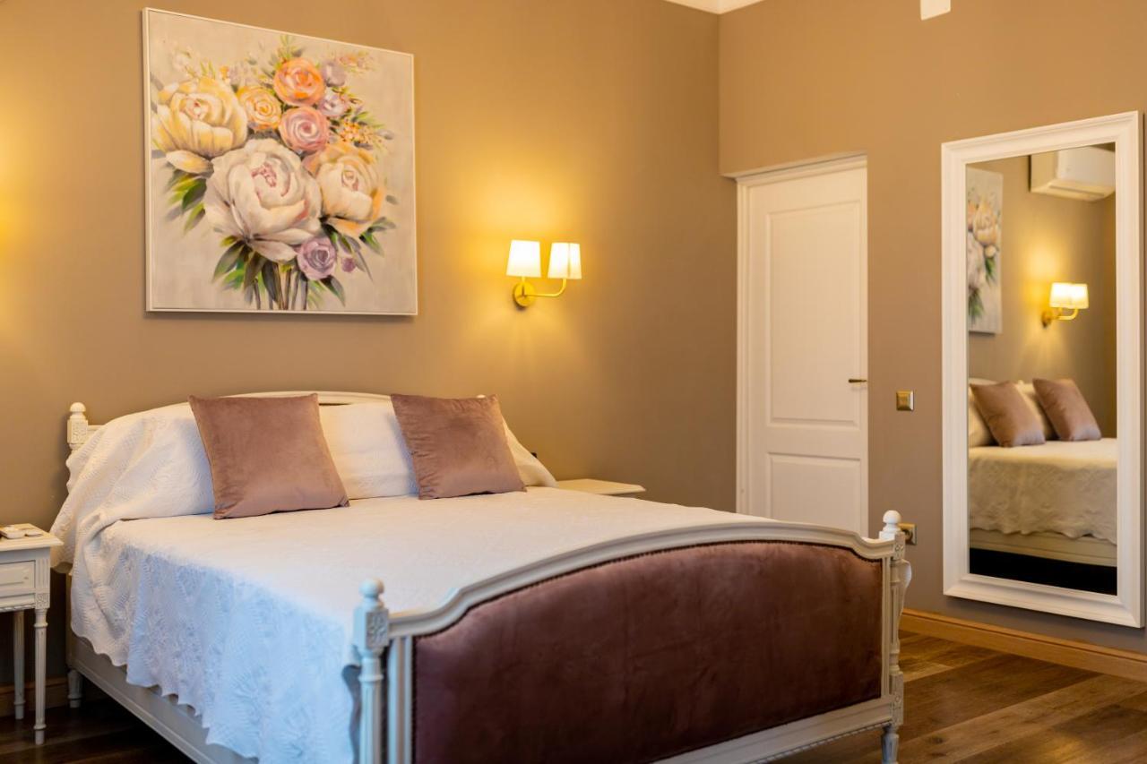 Apartamento The Corner House Hunedoara Exterior foto